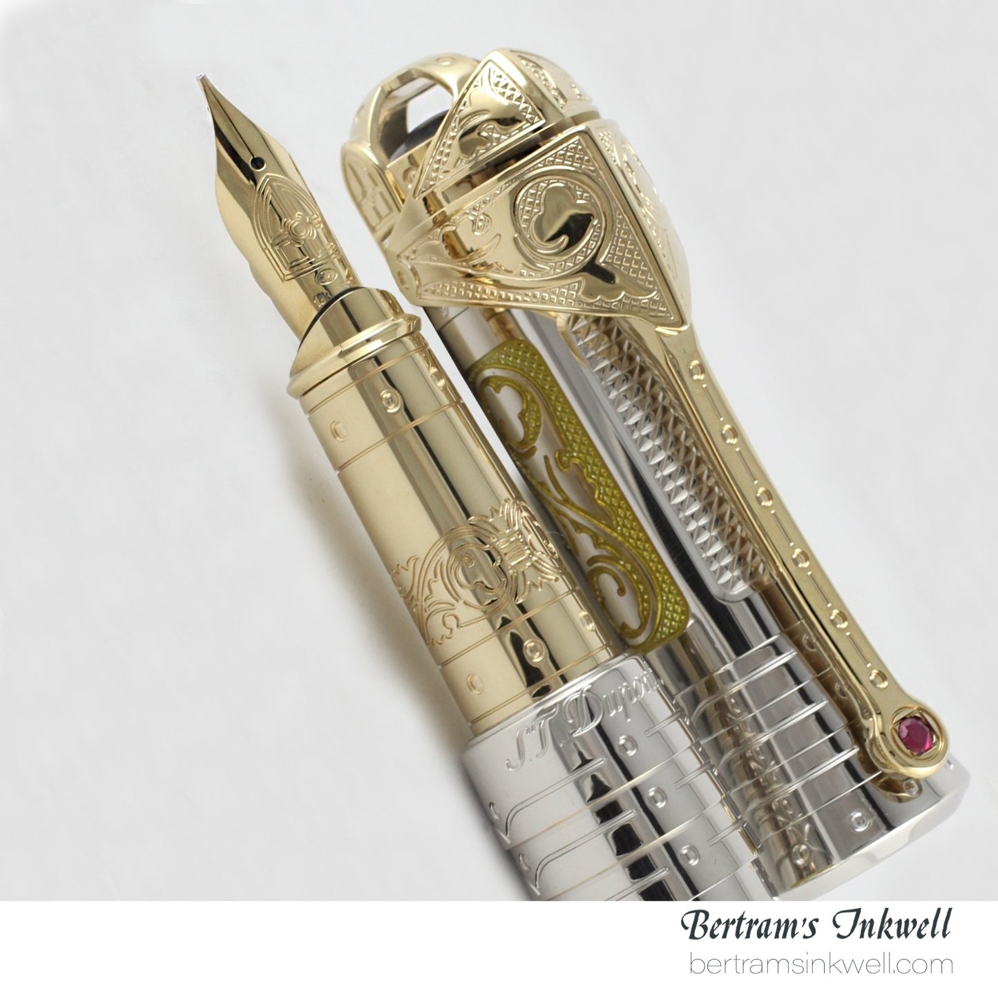 S.T. DUPONT White Knight Prestige Limited Edition Fountain Pen 242030, 2014