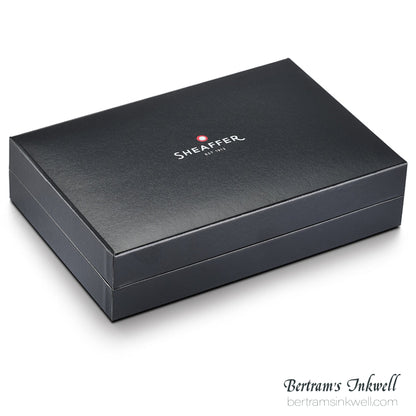 Sheaffer Legacy® Heritage Black Chevron Fountain Pen