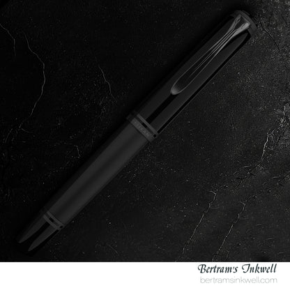 Pelikan Souverän M809 Black Matt Special Edition Fountain Pen