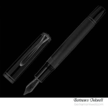 Pelikan Souverän M809 Black Matt Special Edition Fountain Pen