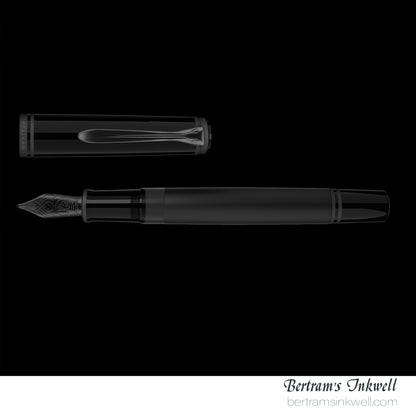 Pelikan Souverän M809 Black Matt Special Edition Fountain Pen