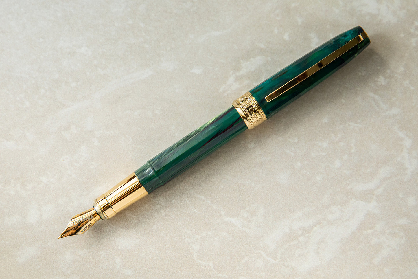 Visconti Van Gogh The Novel Reader Fountain PenVisconti Van Gogh The Novel Reader Fountain Pen