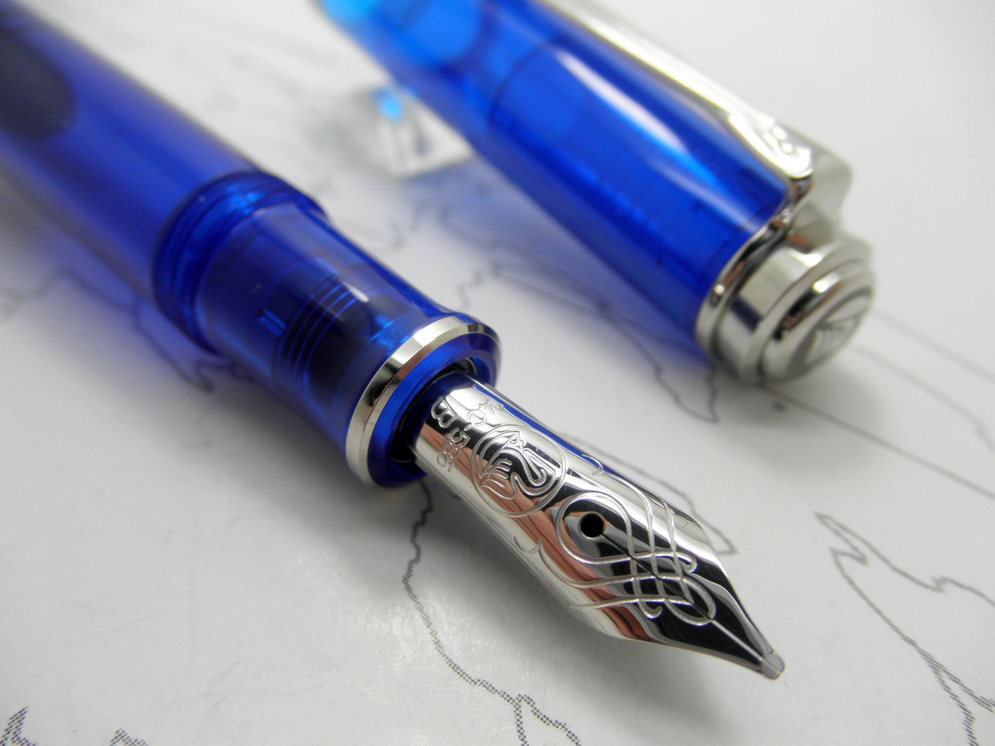 Pelikan M605 Marine Blue Transparent