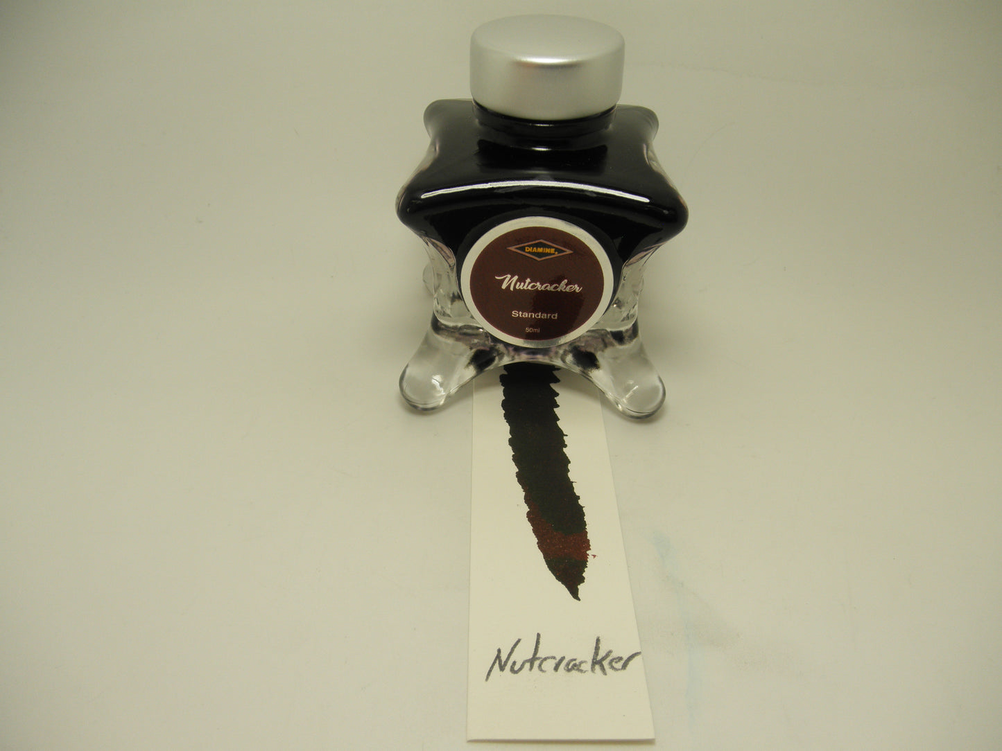 Diamine Inkvent Fountain pen Ink - Nutcracker