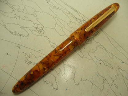 Esterbrook Estie Fountain Pen Honeycomb Gold Trim