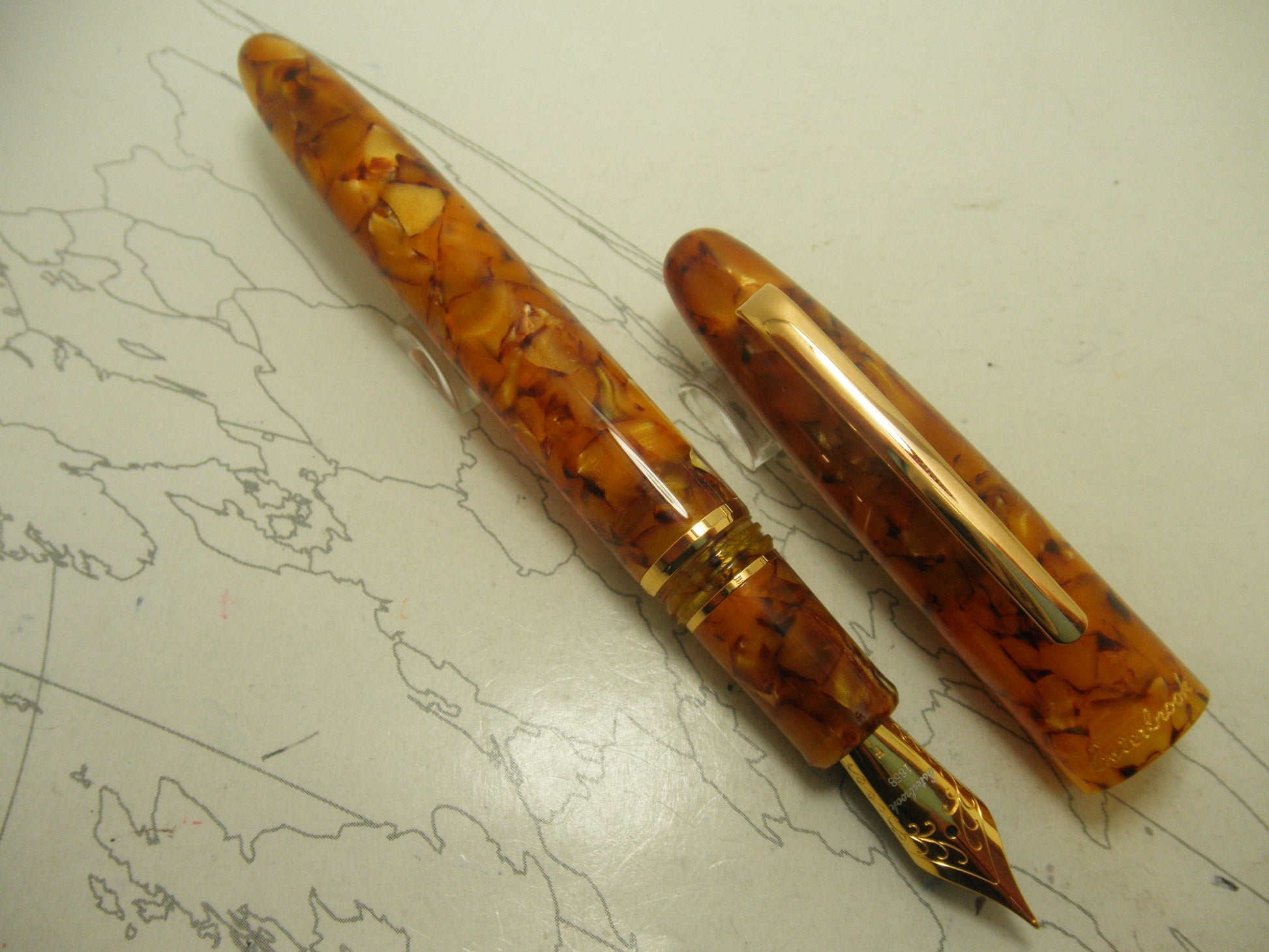 Esterbrook Estie Fountain Pen Honeycomb Gold Trim