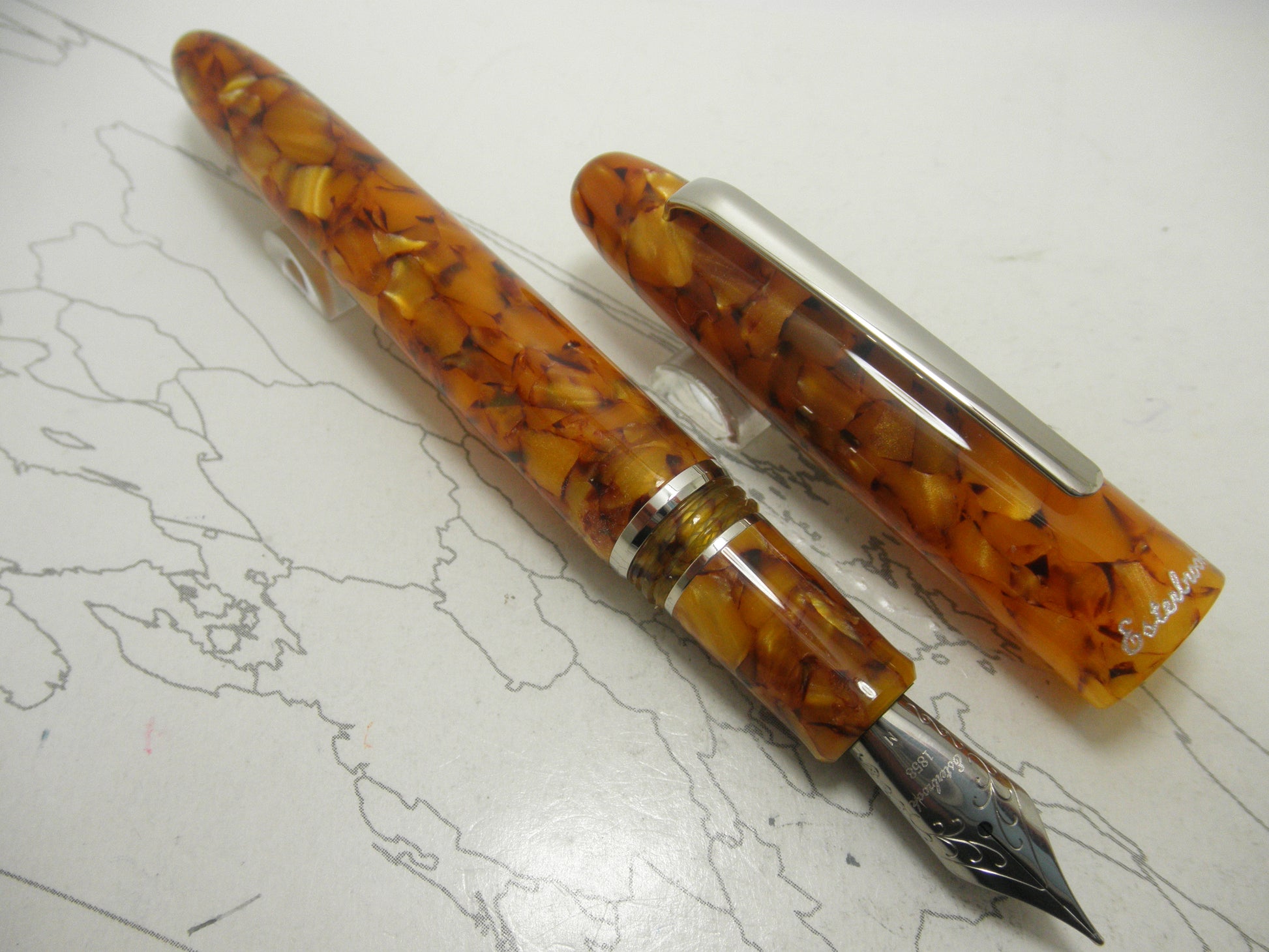 Esterbrook Estie Fountain Pen Oversized Honeycomb Chrome Trim