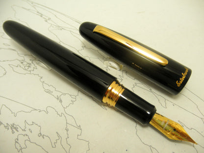 Esterbrook Estie Fountain Pen Oversized Ebony Gold Trim