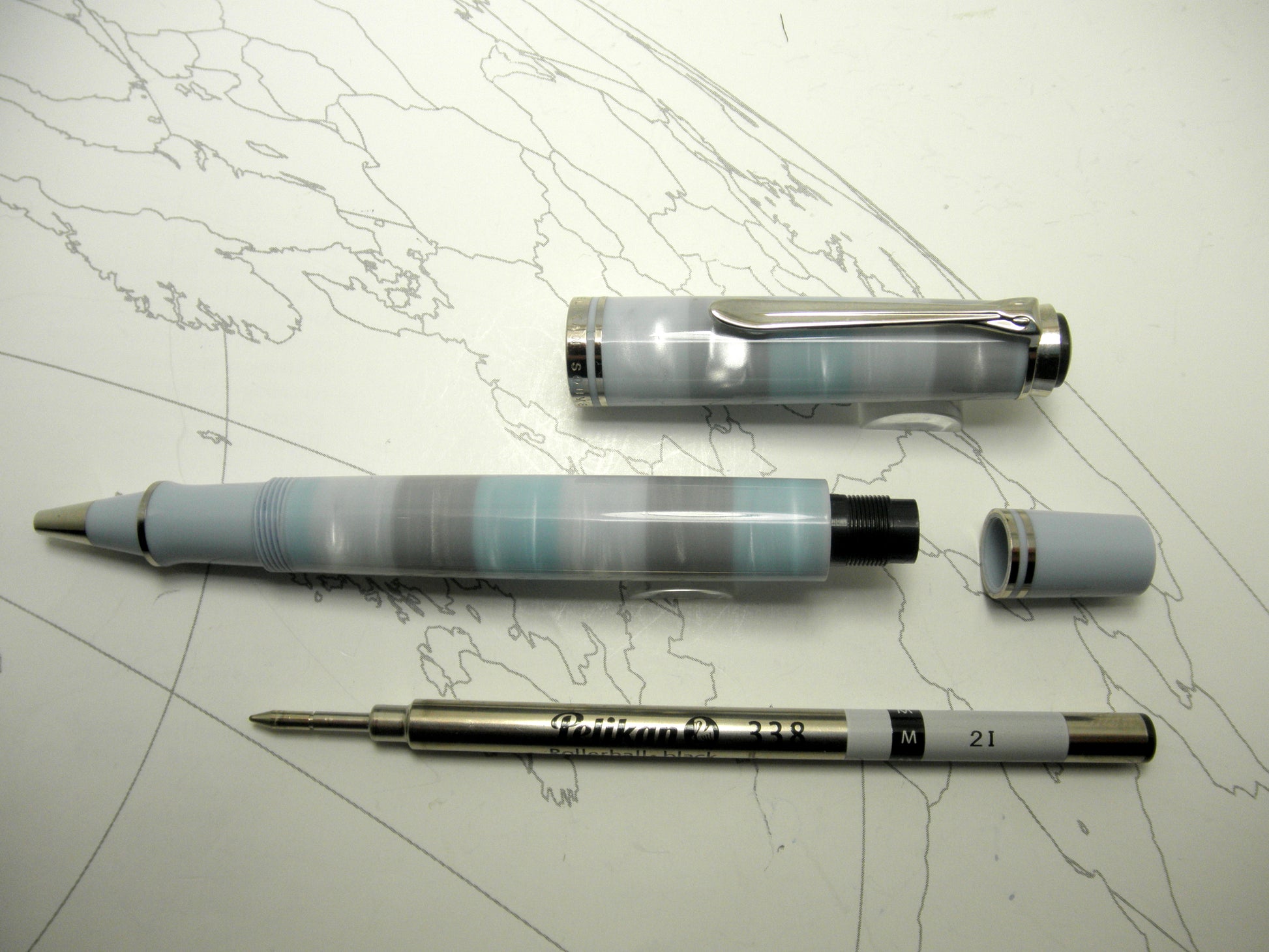 Pelikan Place de la Concorde R620